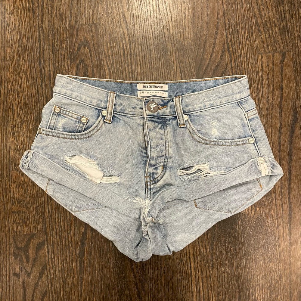 One Teaspoon Bandit shorts size 23